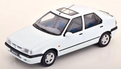 1:18 Triple 9 Renault 19 1994 white