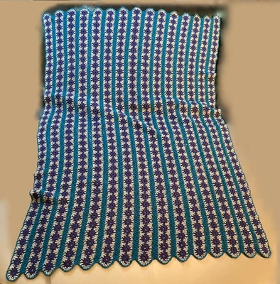 Manta afgana vintage de ganchillo a mano verde azulado, gris, azul oscuro, rayas nórdicas Foto 1 de 4