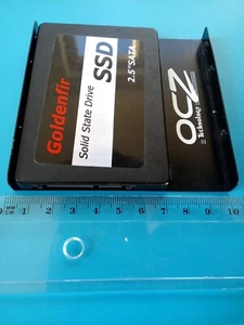 OCZ TECHNOLOGY HDD SSD 2,5" zu 3,5" FESTPLATTEN HALTERUNG EINBAURAHMEN - Bild 1 von 2