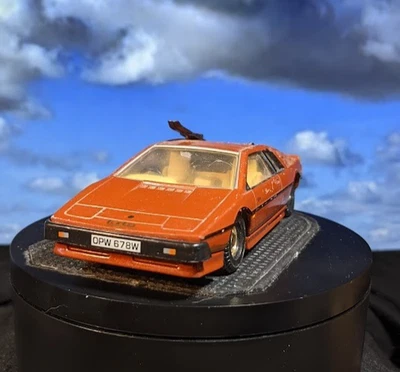 Vintage Corgi Toys James Bond Lotus Esprit. Your Eyes Only. 118mm. Gift Boxed - Image 1 of 4