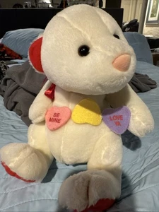 VGUC-10” Hallmark Hug Me Valentines Day Plush Teddy Bear - Picture 1 of 5
