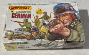 1983 Matchbox 1:32 Scale 15 WW2 German Combat Troops unbemalt sealed Box P-6001 - Bild 1 von 4