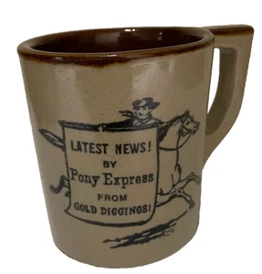 Taza Western Stoneware Company WSC Monmouth IL Pony Express oro excavaciones de colección - Imagen 1 de 4