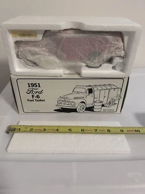 Tanque de combustible First Gear Philips 66 Ford F-6 1/34 FG-19-1034-B escala 1:34 sin usar, en caja Foto 1 de 4