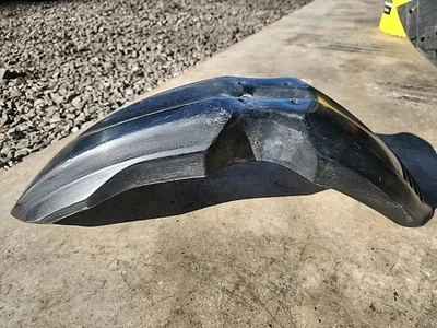 Guardabarros rueda delantera 96-24 Suzuki DR650SE 53111-13E 53111-13E1 Foto 1 de 4