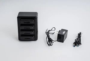 Lexar Professional HR1 Workflow Hub + 4 XQD Readers FREE SHIPPING - Picture 1 of 1
