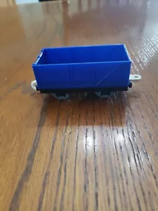 2010 MATTEL TRACKMASTER BLUE CARGO TENDER. THOMAS & FRIENDS EUC! Mattel Brand. - Picture 1 of 6