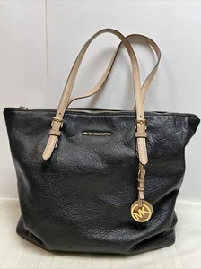 MICHAEL KORS Jet Set Large Pebbled Black Leather Shoulder Bag Tote Tan Handles - Picture 1 of 15