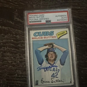 1977 Topps - Bruce Sutter #144 (RC) Autographed Rookie Card - Picture 1 of 3