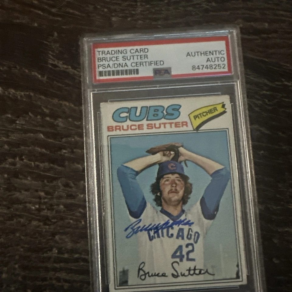 1977 Topps - Bruce Sutter #144 (RC) Autographed Rookie Card - Image 1 of 3