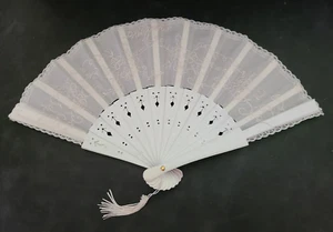 Vintage White Ivory Embroidered Lace Fabric Folding Hand Fan Wood Philippines - Picture 1 of 7