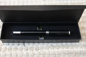 Aurora Tu Fountain Pen F nib - Picture 1 of 5