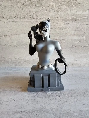 SDCC 2015 Catwoman Batman: Animated Series "Almost Got Im" DC Comics 630 /1100  - Image 1 of 4