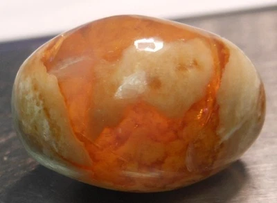 墨西哥 Cantera Fire 蛋白石凸圆形 40 克拉 24 毫米 x 19 毫米巨大橙色蛋(形状) — 第 1/4 张图片