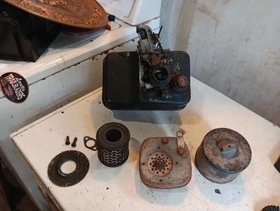 Vintage B&S 5 HP Motor Gas Tank Carb Air Filter Muffler Go-kart Mini Bike 130202 — 第 1/4 张图片