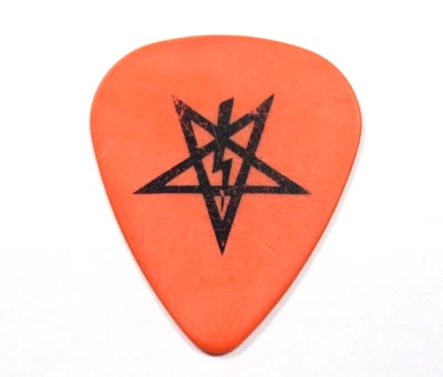 Alkaline Trio ~ Matt Skiba 2005 Tour Guitar Pick ~ Naranja/Negro ~ Blink 182 Foto 1 de 2