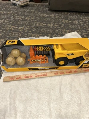 CAT Construction Mini Crew Road Work Set New Sealed - Image 1 of 3