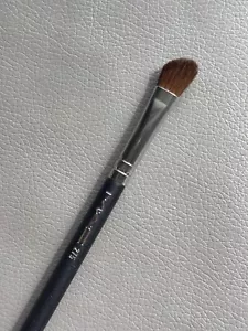 MAC 275 Medium Angled Shading Brush Discontinued New in Sleeve - Picture 1 of 3