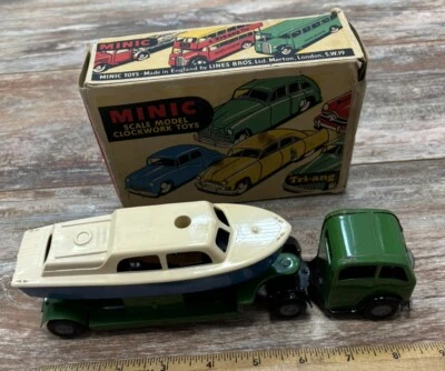 "Remolque mecánico para caballos Triang Minic de acero prensado años 50 bote crucero de 6"" en caja"  Foto 1 de 4