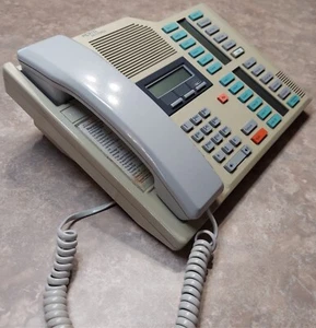 Teléfono de escritorio Nortel M7324 - Imagen 1 de 5