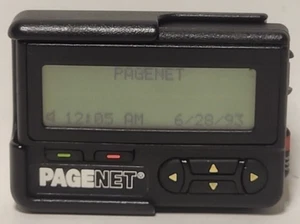 PAGENET Pager Beeper Messenger Motorola Inc. Model# P2D1918549 Vintage 90's Y2K - Photo 1/3