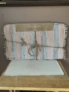 TIMBUKTU Handcrafted Global Textiles Set of 4 Pink/Silver Placemats~13” x 19” - Picture 1 of 8