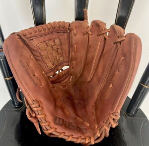 GAME READY Wilson A800 12.5” Soft-Fit Fastpitch Softball Glove Right Hand Throw