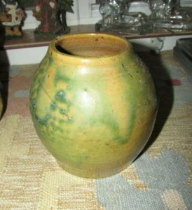 VINTAGE KERAMIK HELLBRAUN & GRÜN VASE SIGNIERT JHL 71 - Bild 1 von 4