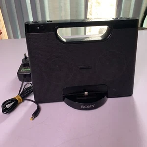 Sony Lightning iPhone/iPod Portable Speaker Dock RDP-M7iPN - Photo 1 sur 7
