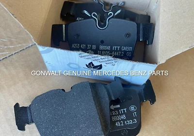 Pastillas de freno traseras originales Mercedes Benz GLC300 GLC43 AMG 2016-2021 0004207803 Foto 1 de 3