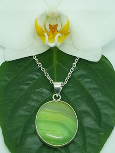 Gorgeous Green Banded Agate Pendant Necklace 925 Silver Plated GA6 - Picture 1 of 3