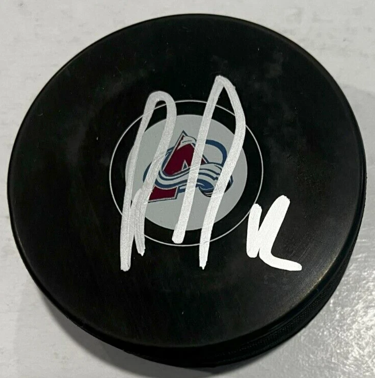DISCO DE HOCKEY AVALANCHA COLORADO FIRMADO POR RYAN JOHANSEN CON ESTUCHE CERTIFICADO DE AUTENTICIDAD Foto 1 de 1