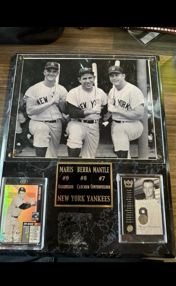 Maris, Berra, Mantle New York Yankees. Табличка Maris 2014 and Berra 2012 Topps - Изображение 1 из 1