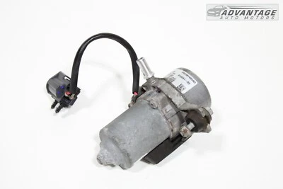 2015-2018 CHRYSLER 300 3.6L V6 AWD POWER BRAKE BOOSTER AIR VACUUM PUMP OEM - Image 1 of 4