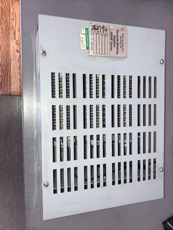 Resistencia de frenado Hitachi HRB4 serie NSRB. 70 OHMS, 800 vatios. Foto 1 de 3