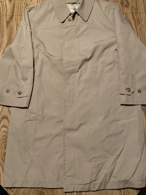 Oleg Cassini Vintage Trench Coat Tan brown Beige Button Jacket Mens Sz 42 Short - Image 1 of 4