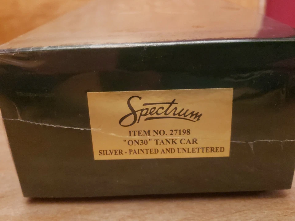 Bachmann Spectrum On30 27198 Tank Car Silver Painted Unlettered