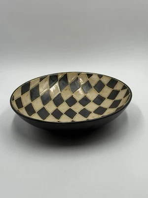 Cerámica decorativa grande beige y negro a cuadros con brillo 11 pulgadas Foto 1 de 4