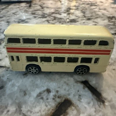 Винтажный литой многоэтажный автобус Maisto Daimler Fleetline - Изображение 1 из 4