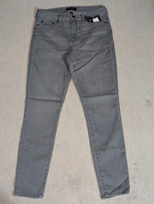 NWT Banana Republic Curvy Fit Mid Rise Sculpt Skinny Denim Jeans, Grey, Sz 28/6 - Image 1 of 4