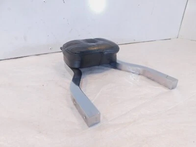 Kawasaki VN15SE Vulcan 88 VN1500A Passenger Backrest Sissybar Cushion Pad — 第 1/4 张图片