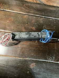 Sylvania Quicktronic 2 Lampen Sofortstart elektronisches Vorschaltgerät QHE 2x40DL/UNV - Bild 1 von 4