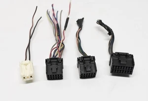 2011 - 2013 Sorento Instrument Cluster Speedometer 94001-1U020 WIRING PLUGS - Picture 1 of 3