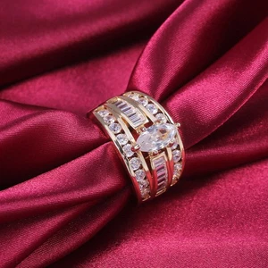 18 Karat Gelbgold vergoldet Größe 6-10 vergoldet Ringe Ring Hochzeit Damen weißer Saphir - Bild 1 von 13