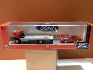 M2 Machines 1:64 1987 Ford Mustang GT & 1966 Ford C-950