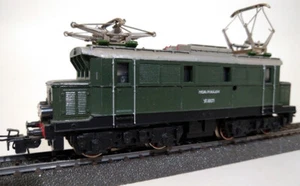 Märklin Art.Nr. 3024.1 -E-Lok E18 35 DB Ep3 grün-schwarz - SH212650 - Bild 1 von 1