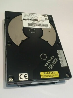 FUJITSU M2954EYF 4.3GB SCSI 3 HARD DRIVE CAO1407-B560                 fbc1c2 - Image 1 of 3