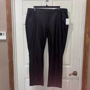 NWT Westbound Fit Formula Black PU Vegan Leather Straight Pants Plus 20W Stretch - Picture 1 of 6