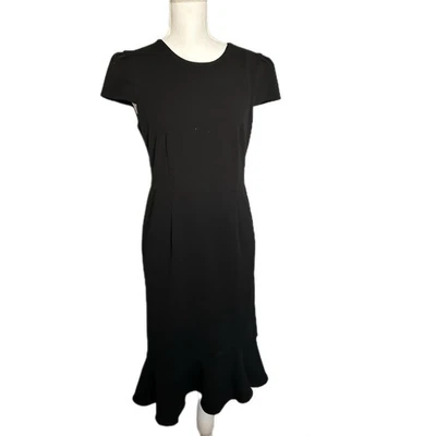 Vestido midi preto manga gorro babado bainha carreira coquetel Betsy Johnson - Imagem 1 de 4