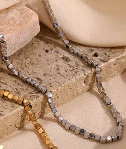 Collana PERLINE QUADRATE ACCIAIO LUMINOSE - Foto 1 di 4